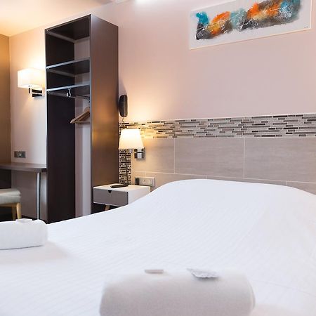 Wink Hotel Juvisy Buitenkant foto