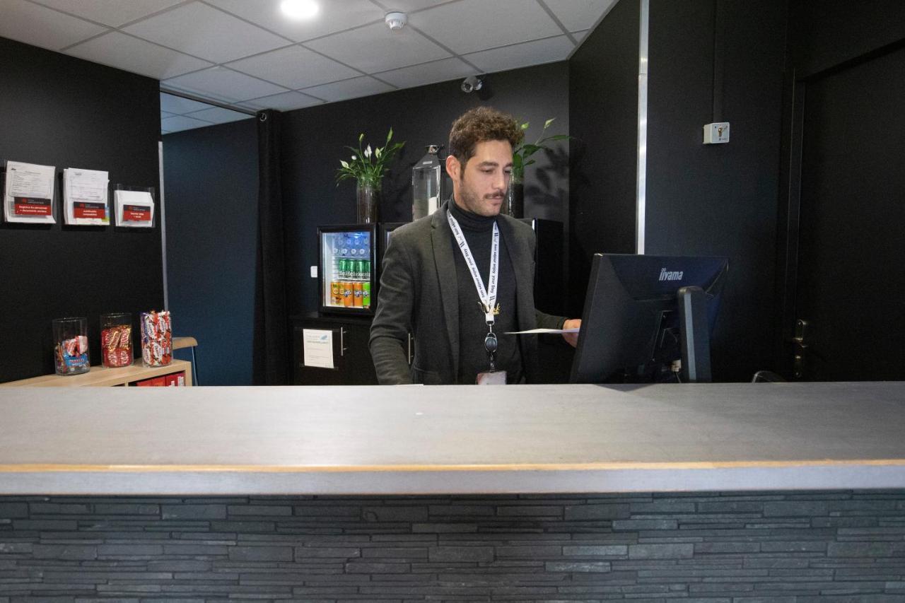 Wink Hotel Juvisy Buitenkant foto