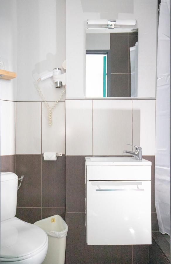 Wink Hotel Juvisy Buitenkant foto