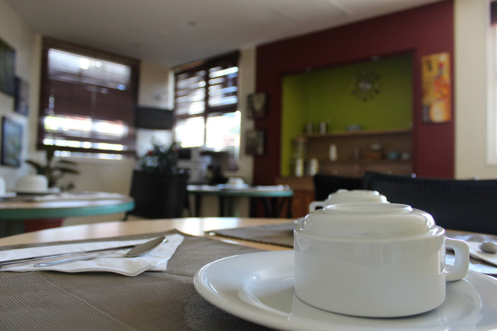 Wink Hotel Juvisy Buitenkant foto