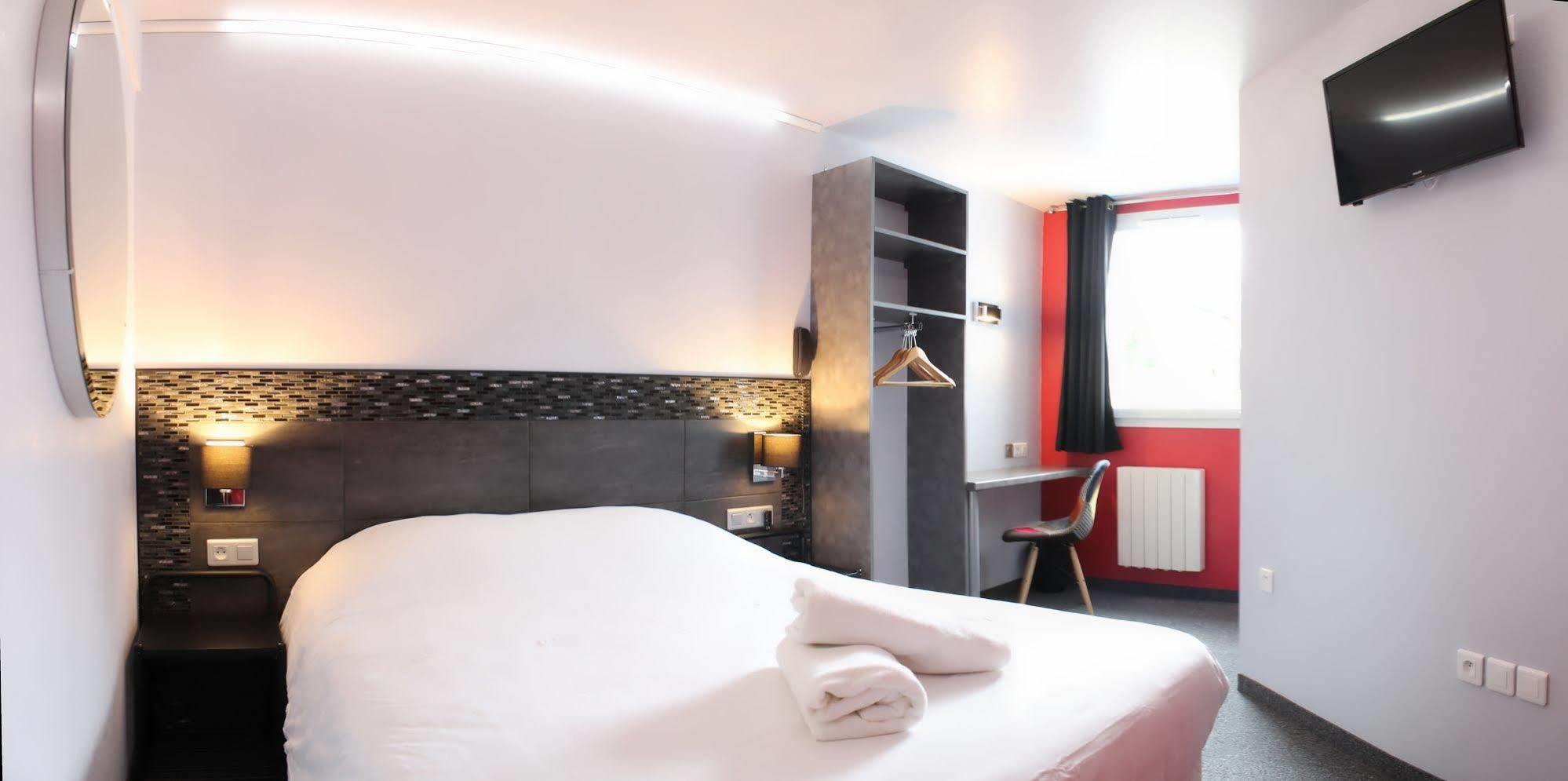 Wink Hotel Juvisy Buitenkant foto