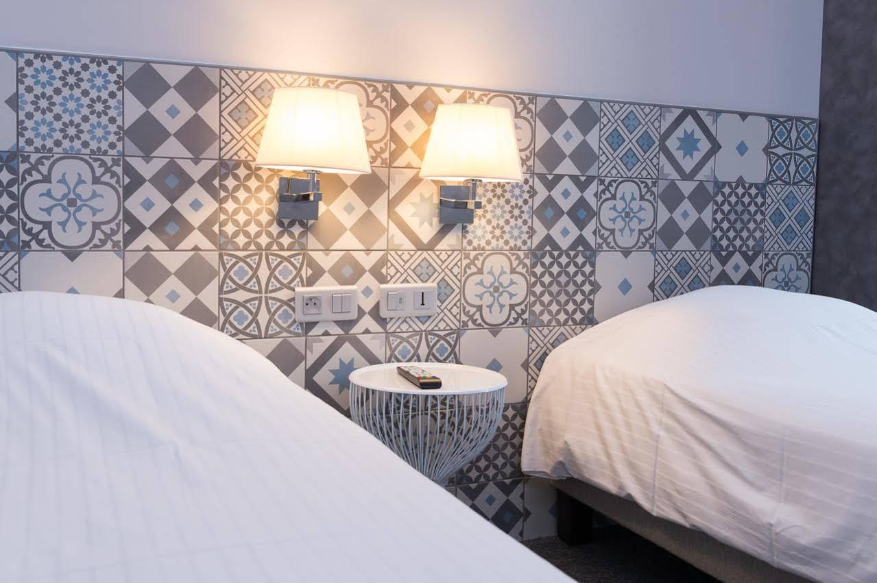 Wink Hotel Juvisy Buitenkant foto
